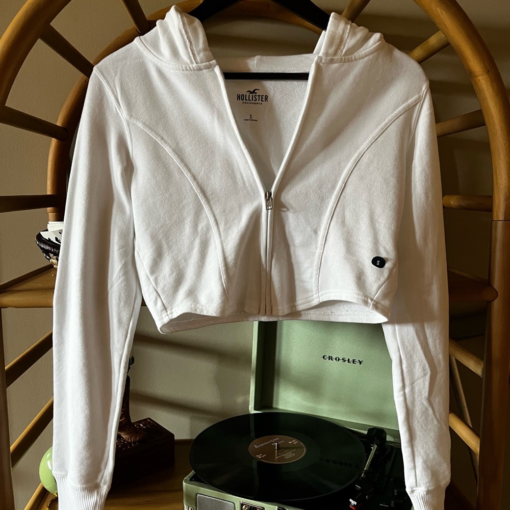 Hollister White Cropped Hoodie